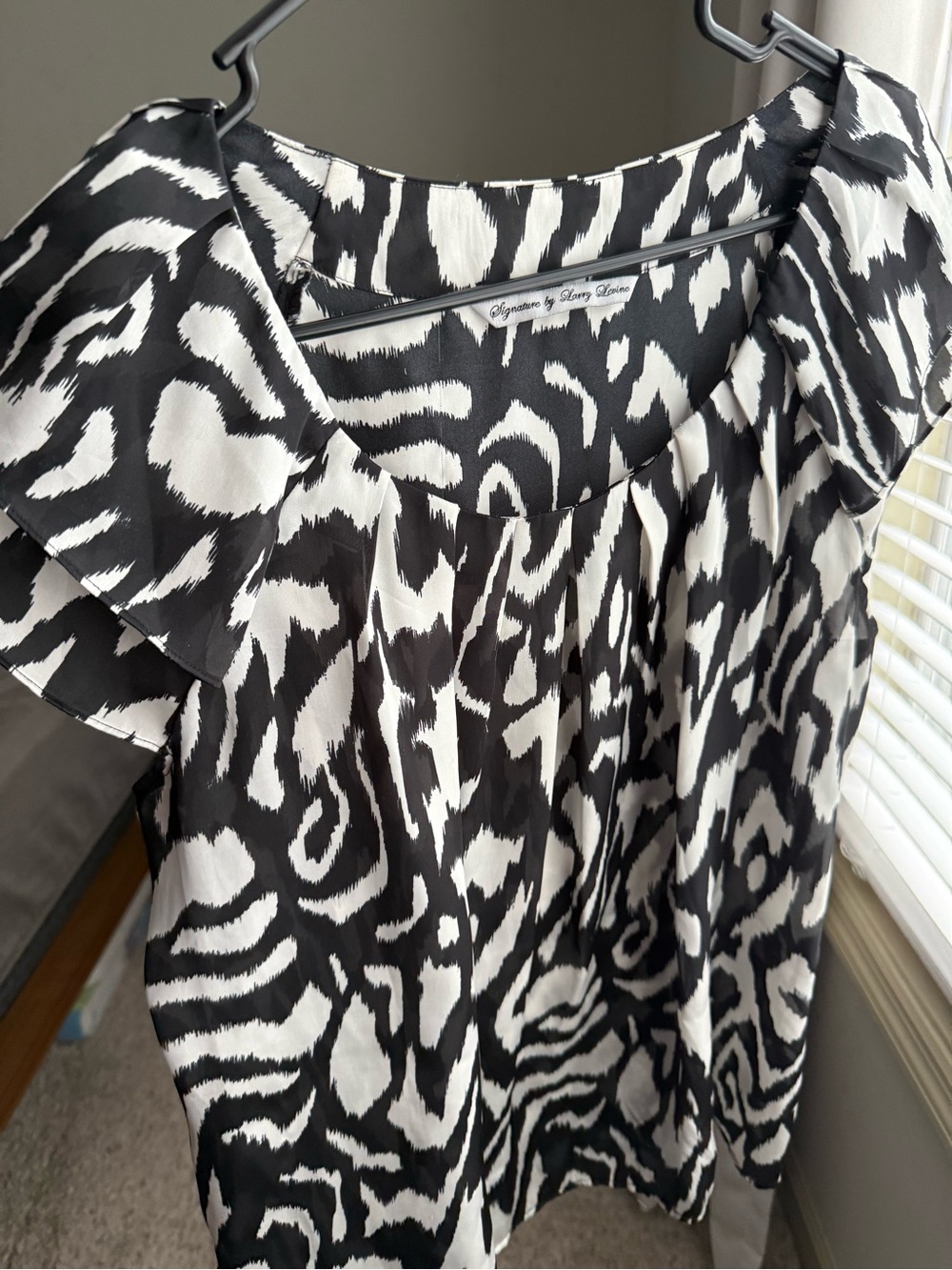 Signature by Larry Levine Black and White Animal Print Blouse